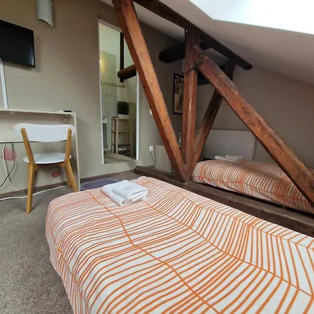 ホステル La Maison ルセ