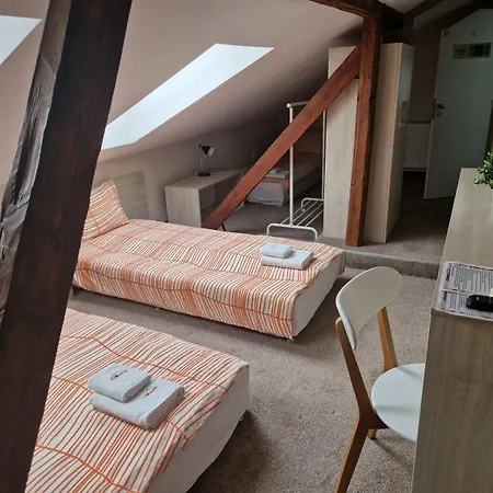 La Maison *