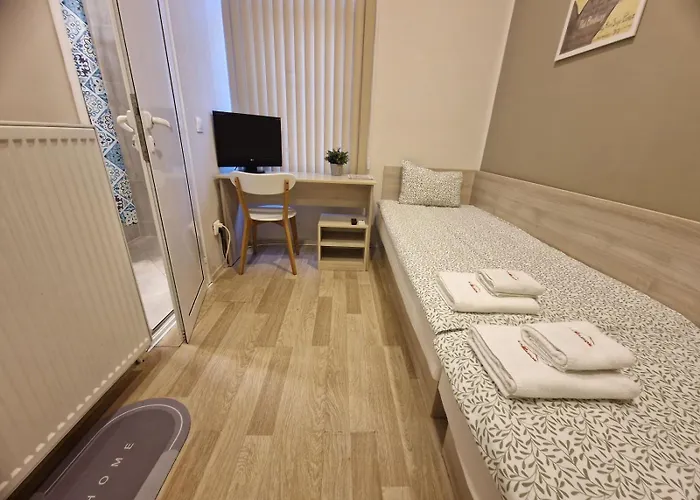 La Maison 旅馆 鲁塞