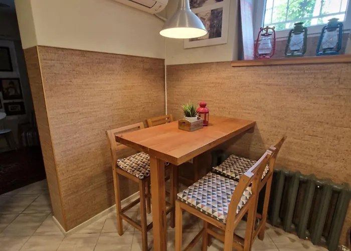 La Maison 旅馆 鲁塞