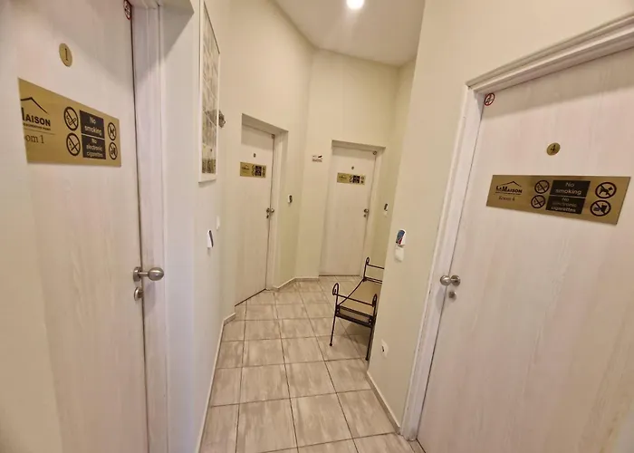 旅馆 La Maison 鲁塞